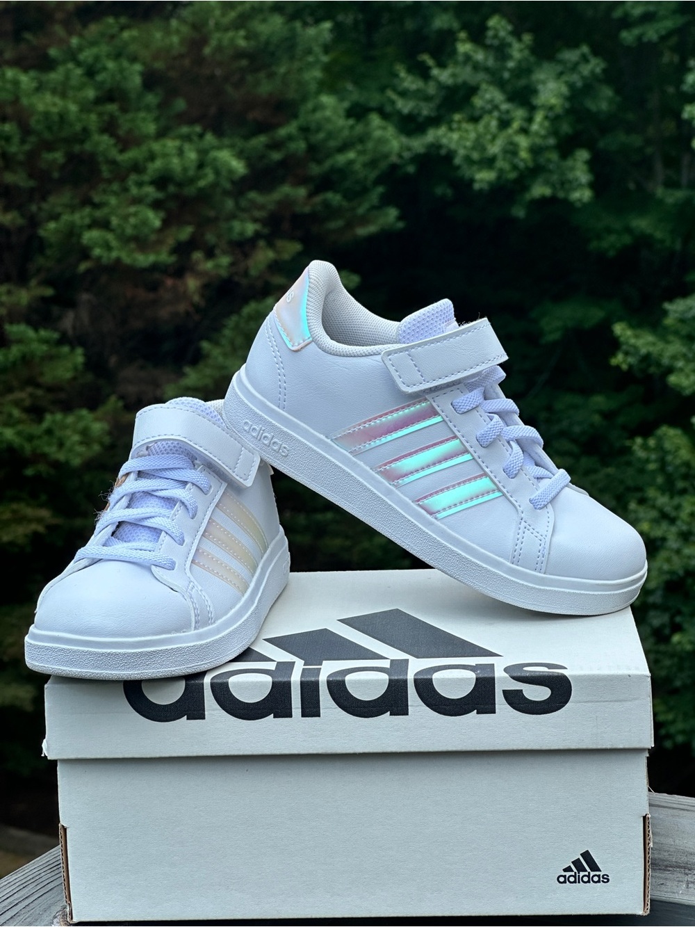 NEW Adidas Unisex Little Kids Grand Court 2.0 Low Casual Sneaker Youth 12K (12C)
